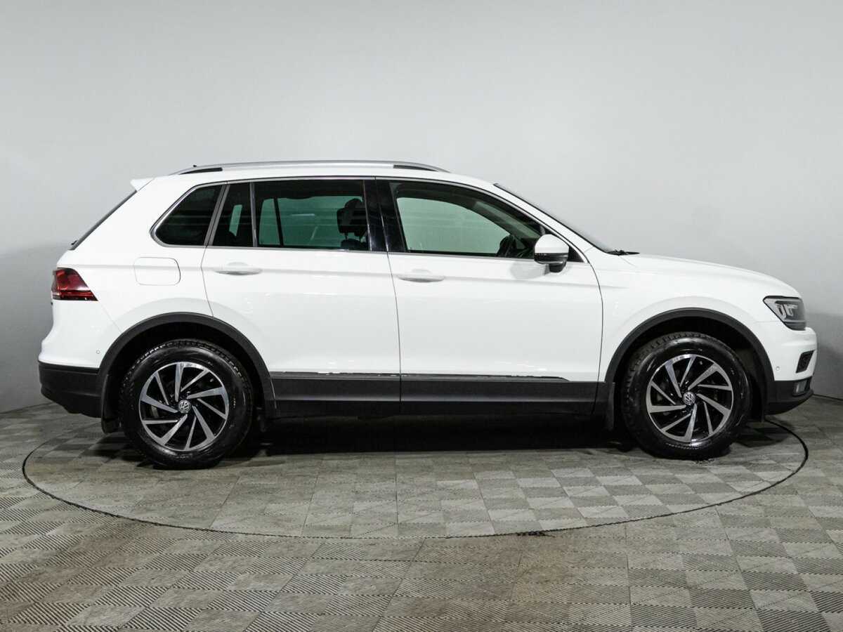Volkswagen Tiguan 2018 года с пробегом. Фото: #3