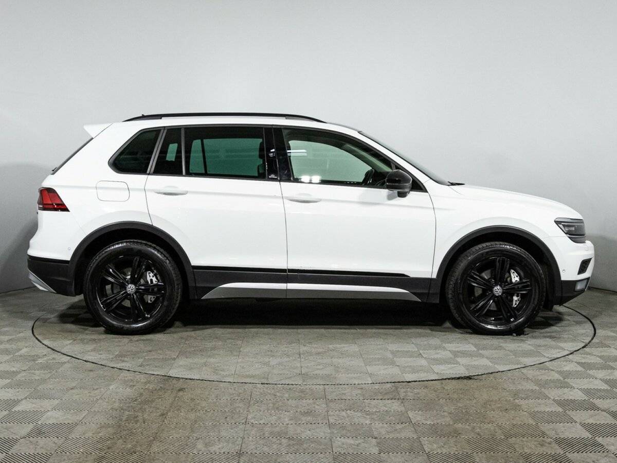 Volkswagen Tiguan 2018 года с пробегом. Фото: #3