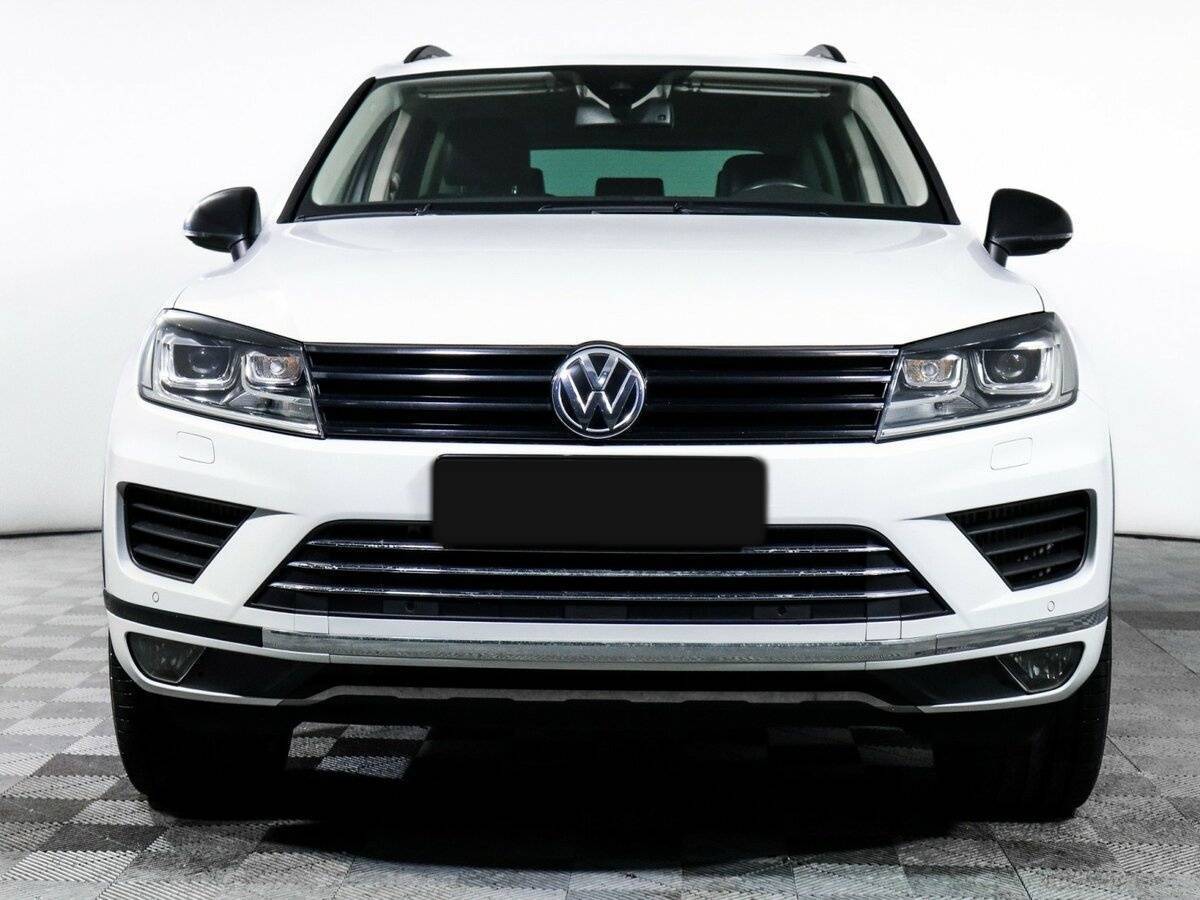 Volkswagen Touareg 2015 года с пробегом. Фото: #1