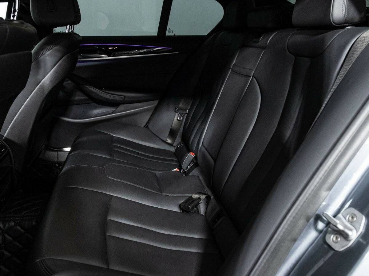 BMW 5 серии 2017 года с пробегом. Фото: #9