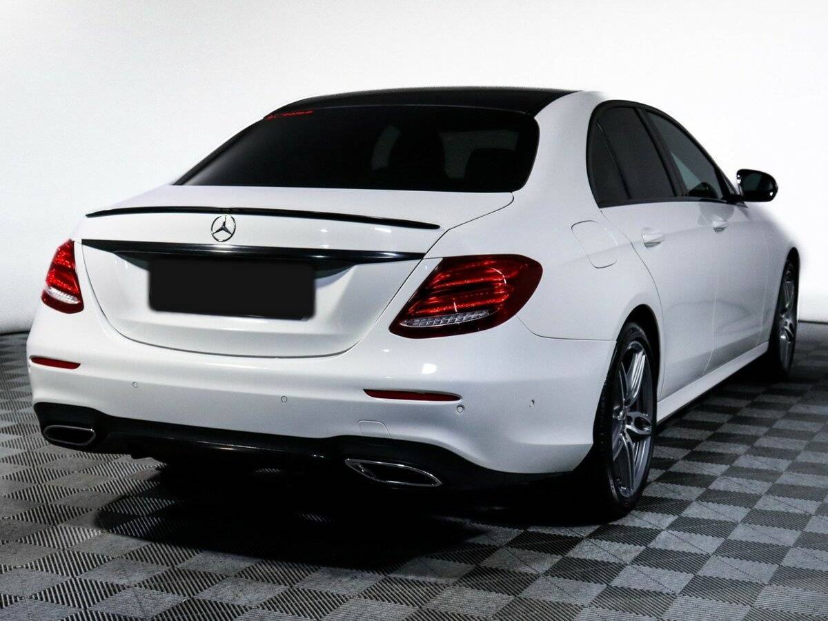 Mercedes-Benz E-Класс 2017 года с пробегом. Фото: #4
