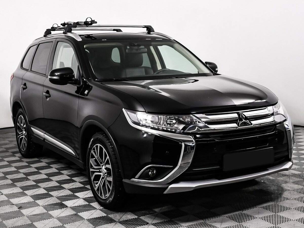 Mitsubishi Outlander 2018 года с пробегом. Фото: #2