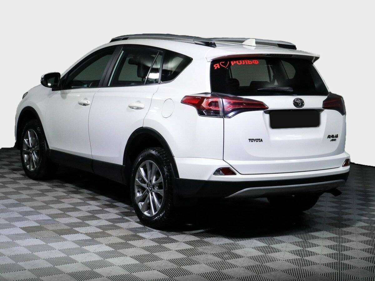 Toyota RAV4 2017 года с пробегом. Фото: #6