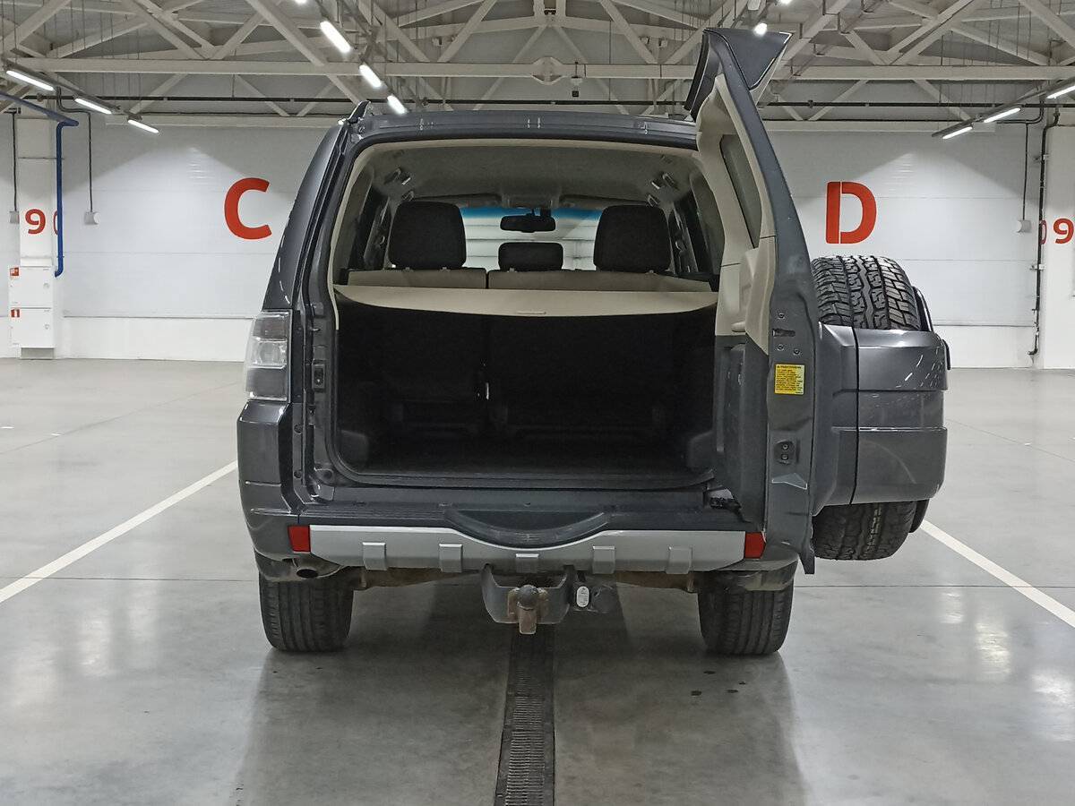 Б/У Митсубиши Паджеро 2012 года. Фото: #9