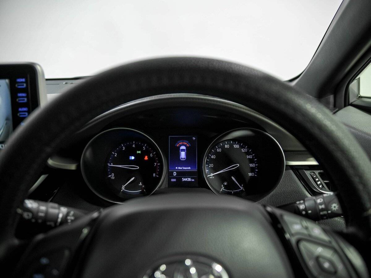 Toyota C-HR 2020 года с пробегом. Фото: #6