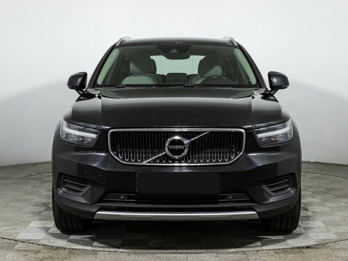 Volvo XC40 2018 года с пробегом. Фото: #1