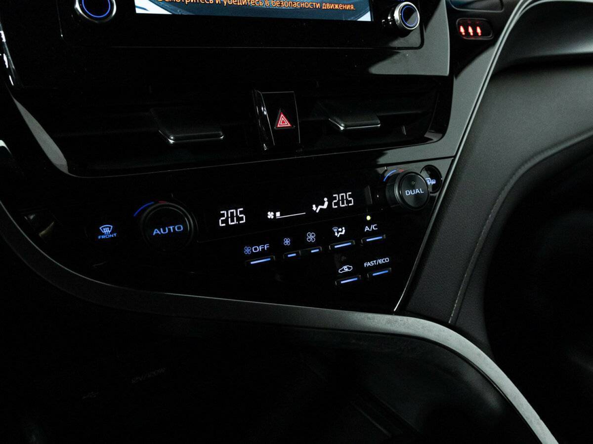 Toyota Camry 2021 года с пробегом. Фото: #16