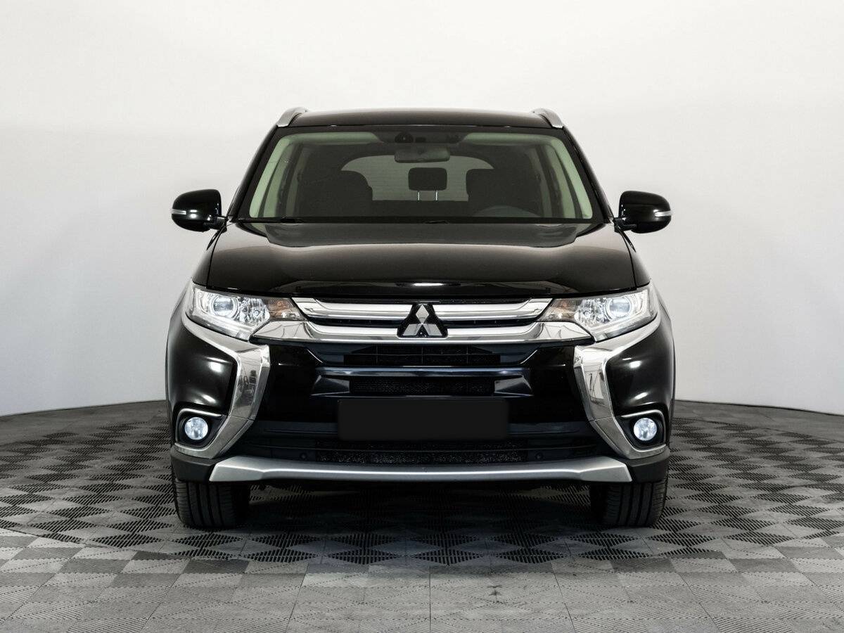 Mitsubishi Outlander 2018 года с пробегом. Фото: #1