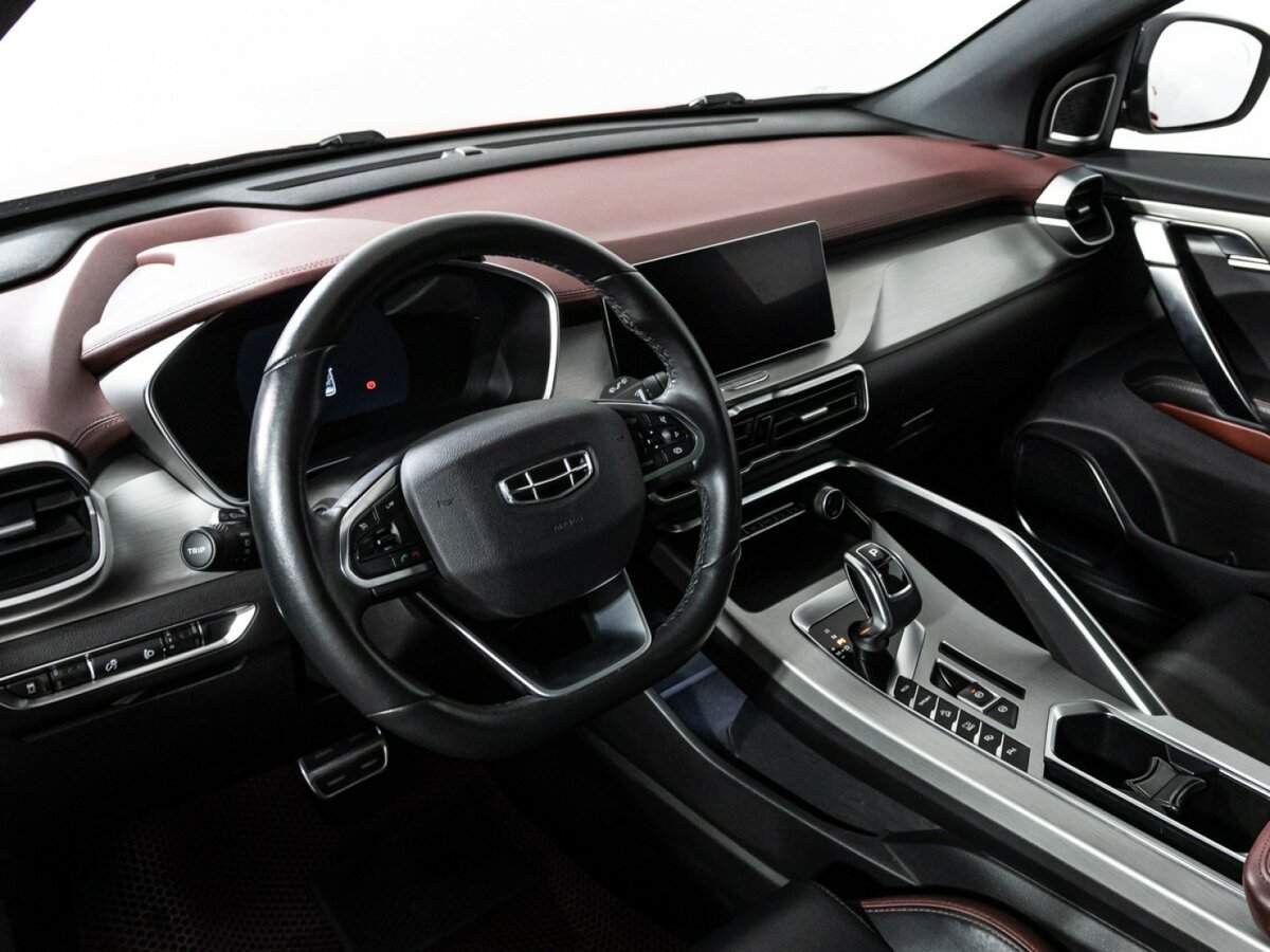 Geely Coolray 2021 года с пробегом. Фото: #10