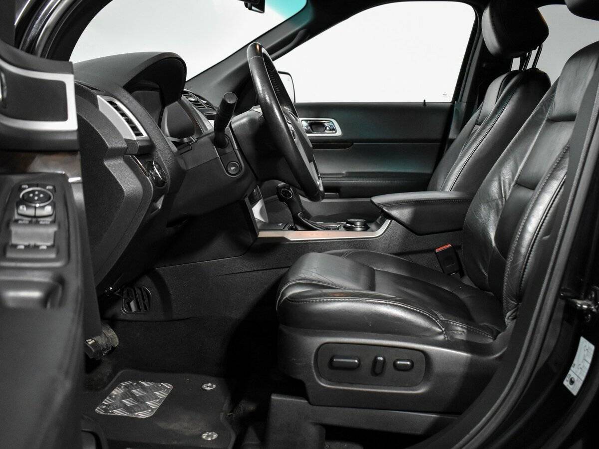 Ford Explorer 2014 года с пробегом. Фото: #9