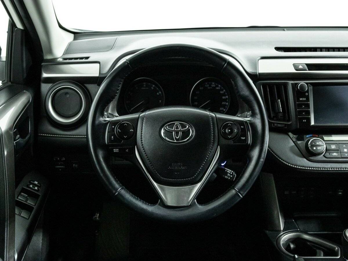 Toyota RAV4 2017 года с пробегом. Фото: #20