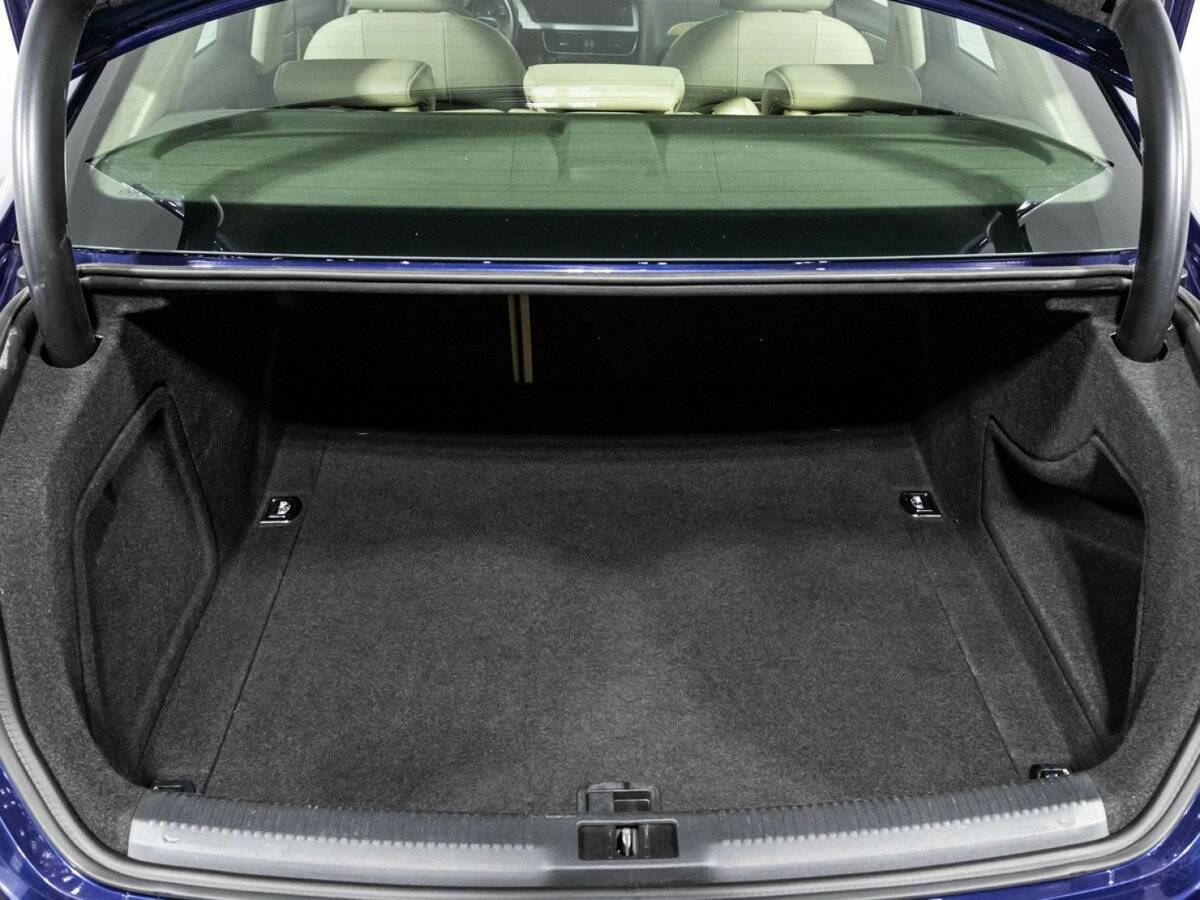 Audi A4 2015 года с пробегом. Фото: #14