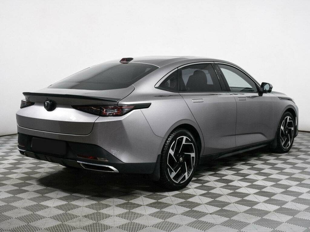 Changan Lamore 2023 года с пробегом. Фото: #4