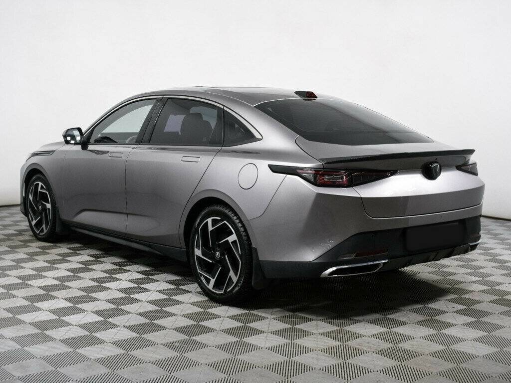 Changan Lamore 2023 года с пробегом. Фото: #6