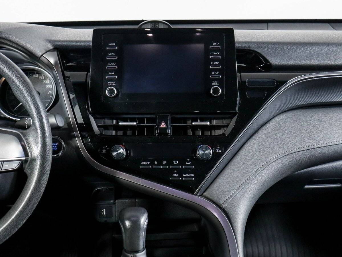 Toyota Camry 2021 года с пробегом. Фото: #9