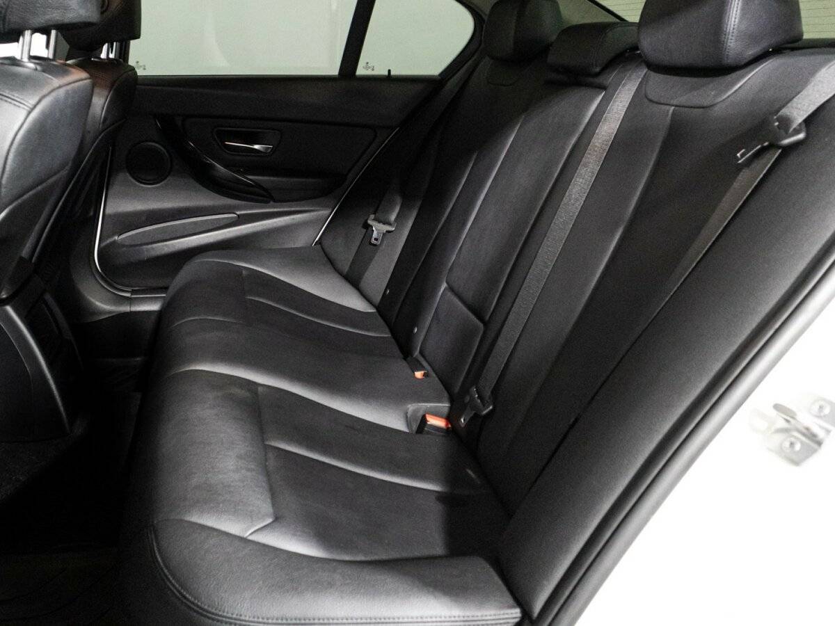 BMW 3 серии 2013 года с пробегом. Фото: #10