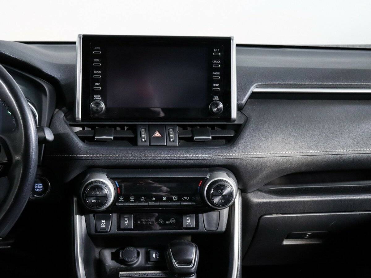 Toyota RAV4 2020 года с пробегом. Фото: #9