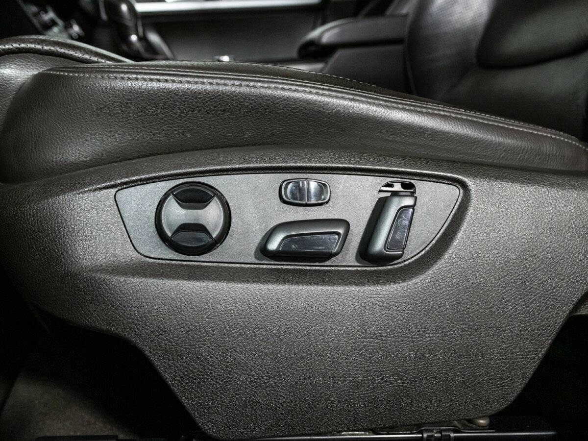 Volkswagen Touareg 2013 года с пробегом. Фото: #16