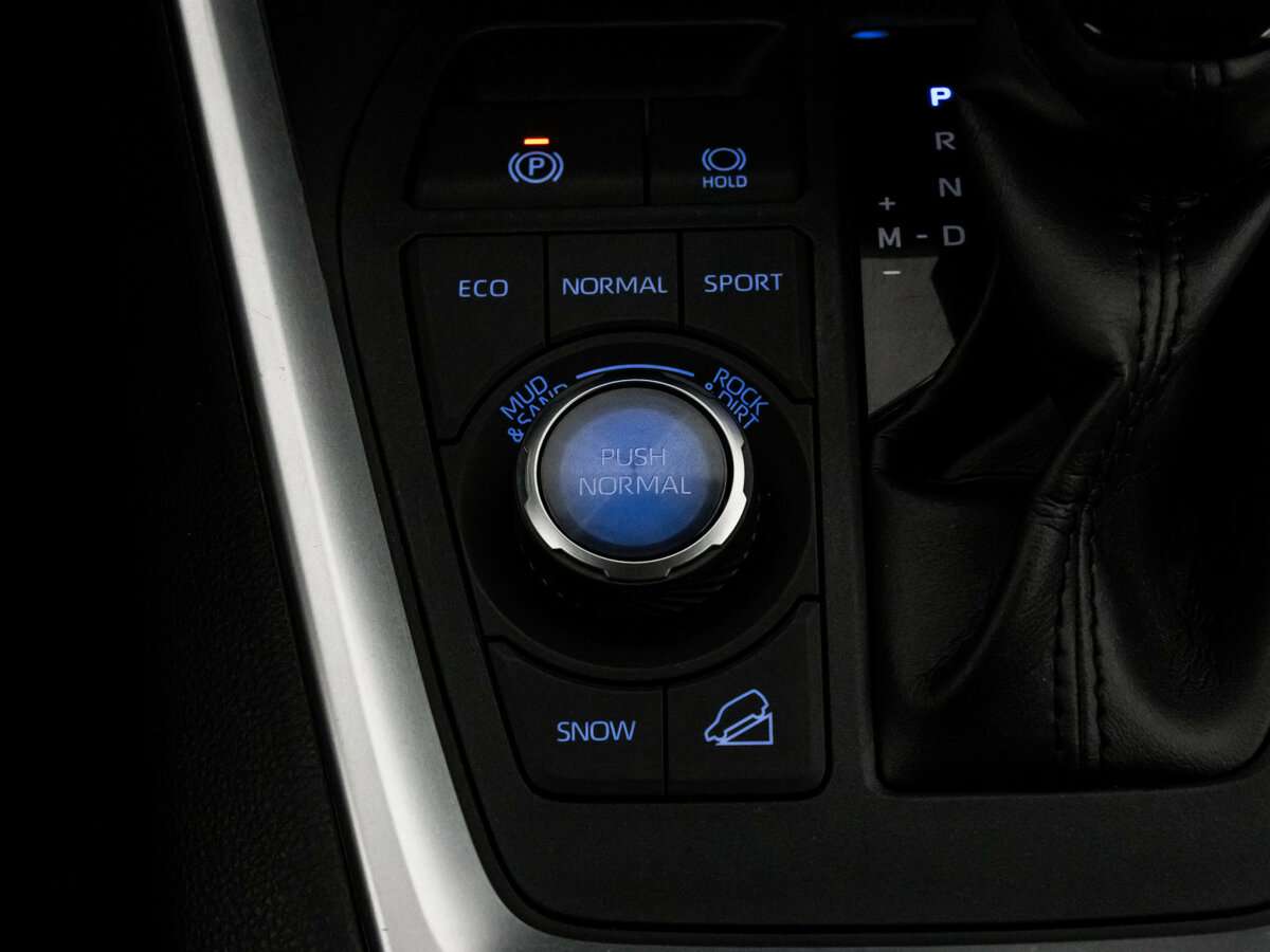 Toyota RAV4 2020 года с пробегом. Фото: #12