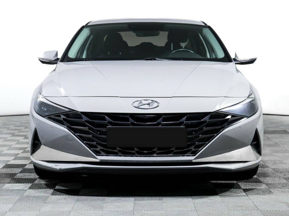 Hyundai Elantra 2021 года с пробегом. Фото: #1