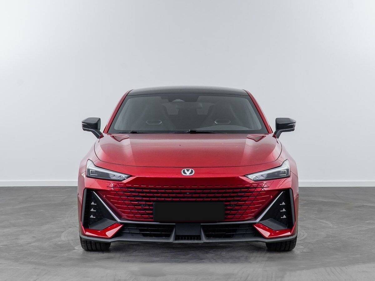 Changan UNI-V 2023 года с пробегом. Фото: #2