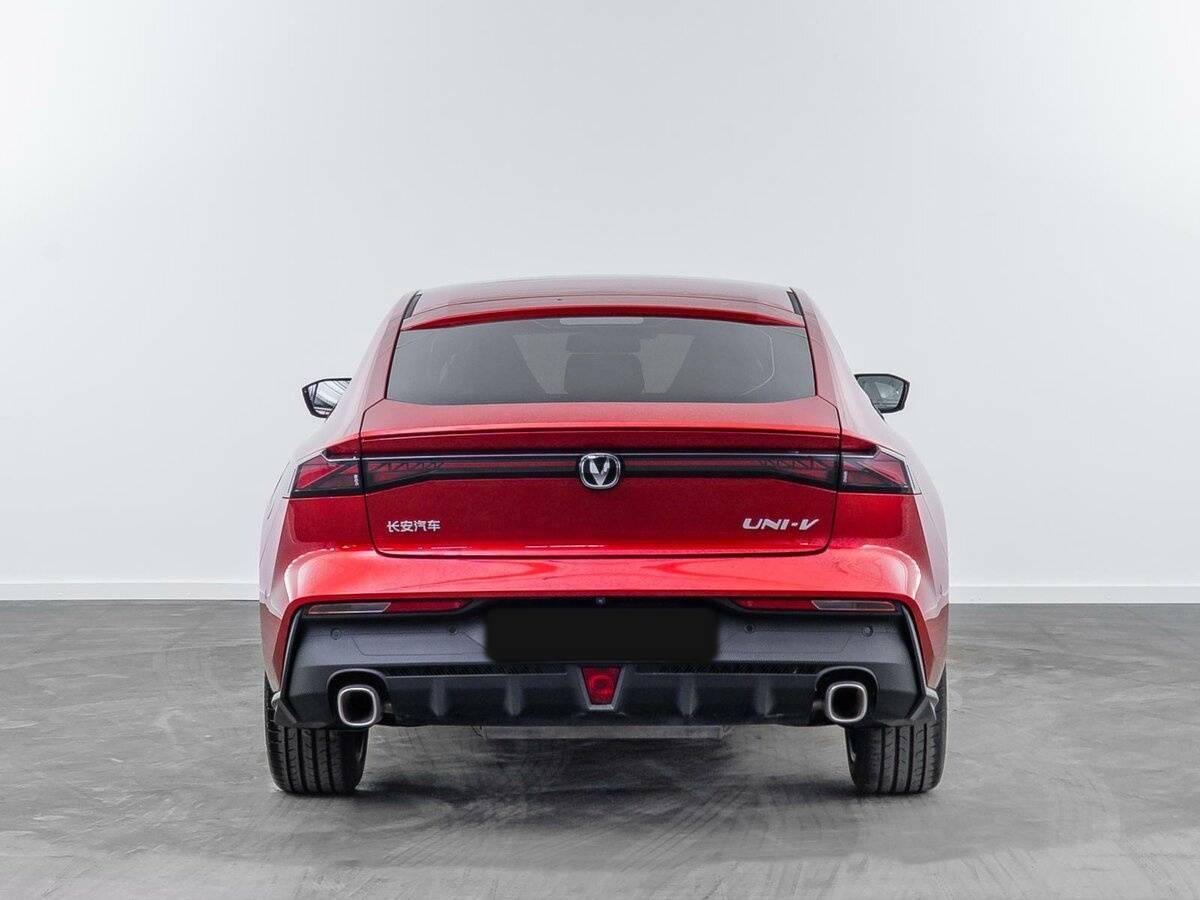 Changan UNI-V 2023 года с пробегом. Фото: #3