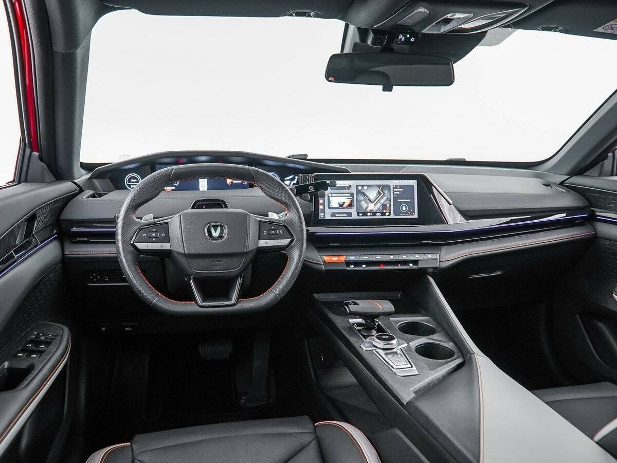 Changan UNI-V 2023 года с пробегом. Фото: #7