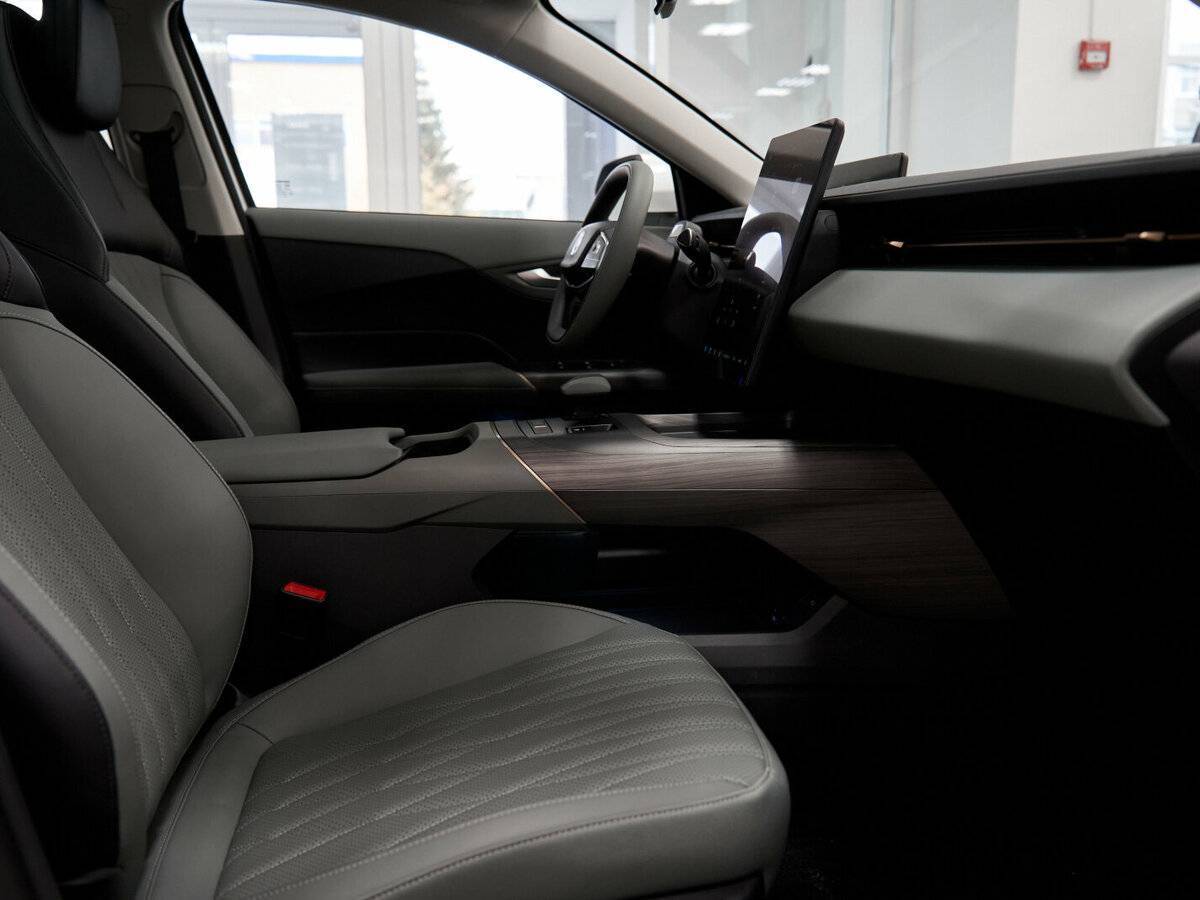 Changan Lamore 2024 года с пробегом. Фото: #17