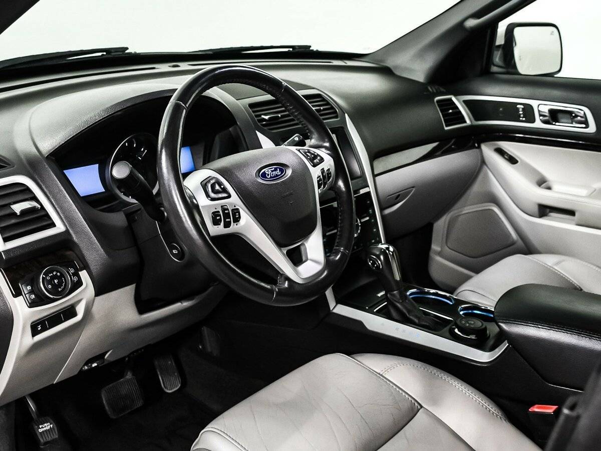 Ford Explorer 2012 года с пробегом. Фото: #11