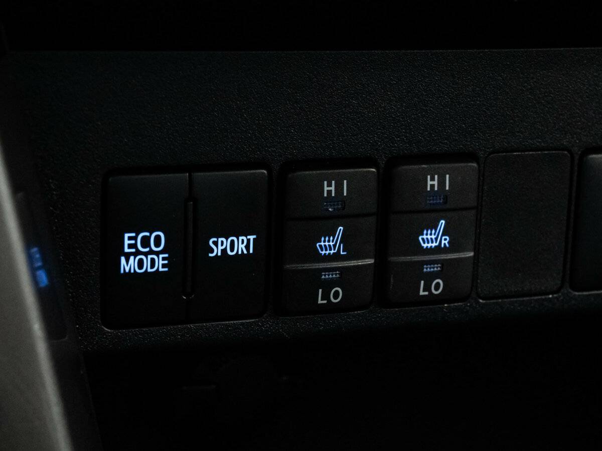 Toyota RAV4 2019 года с пробегом. Фото: #15