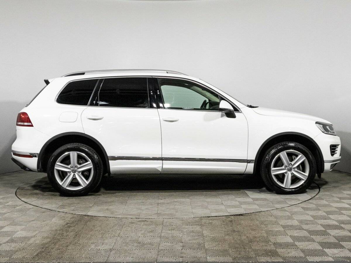 Volkswagen Touareg 2015 года с пробегом. Фото: #3