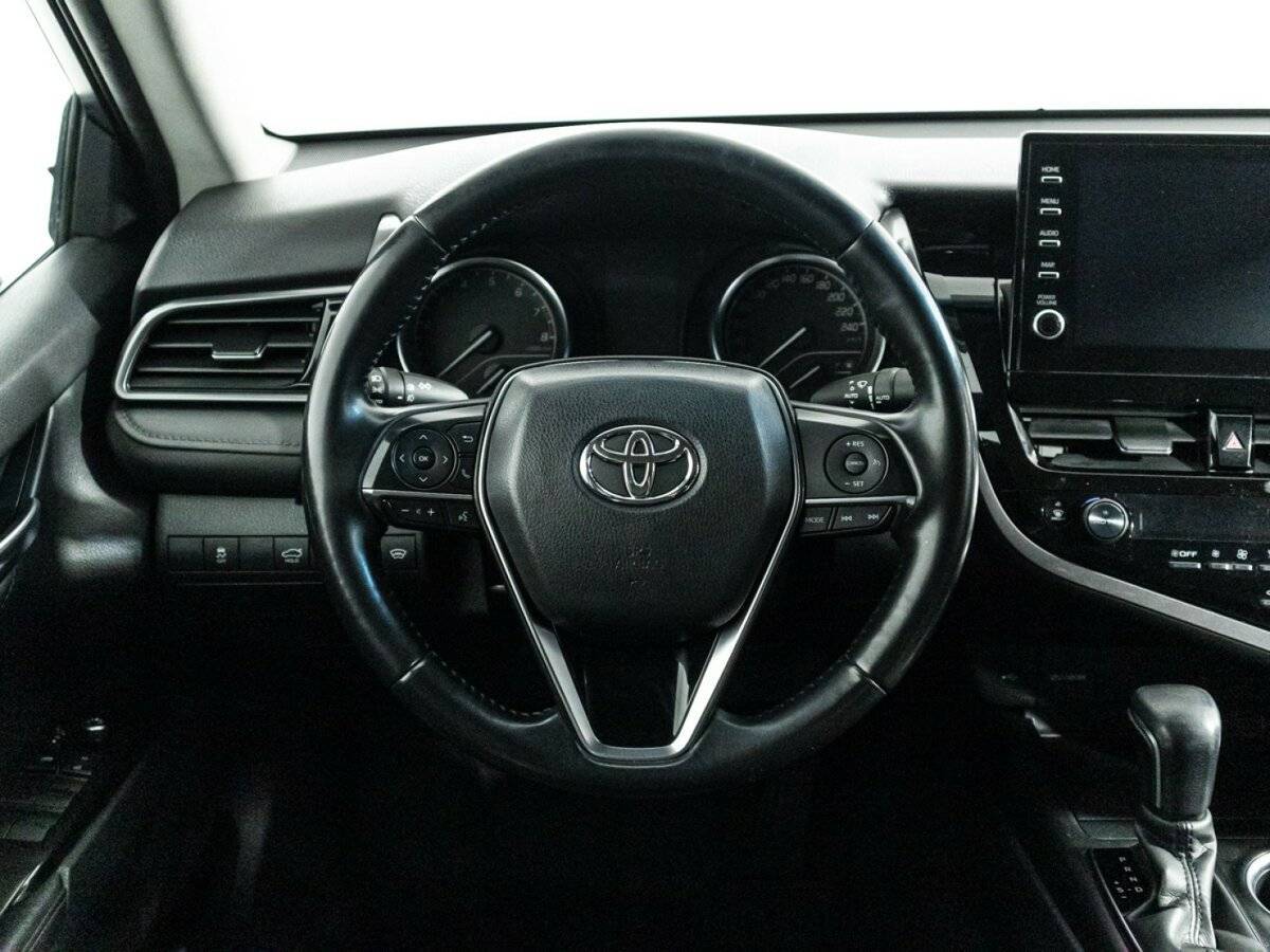 Toyota Camry 2021 года с пробегом. Фото: #17