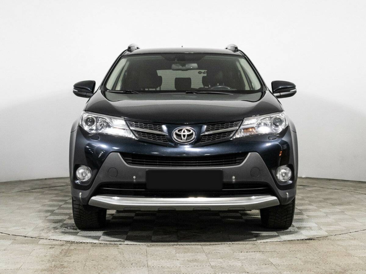 Toyota RAV4 2015 года с пробегом. Фото: #1