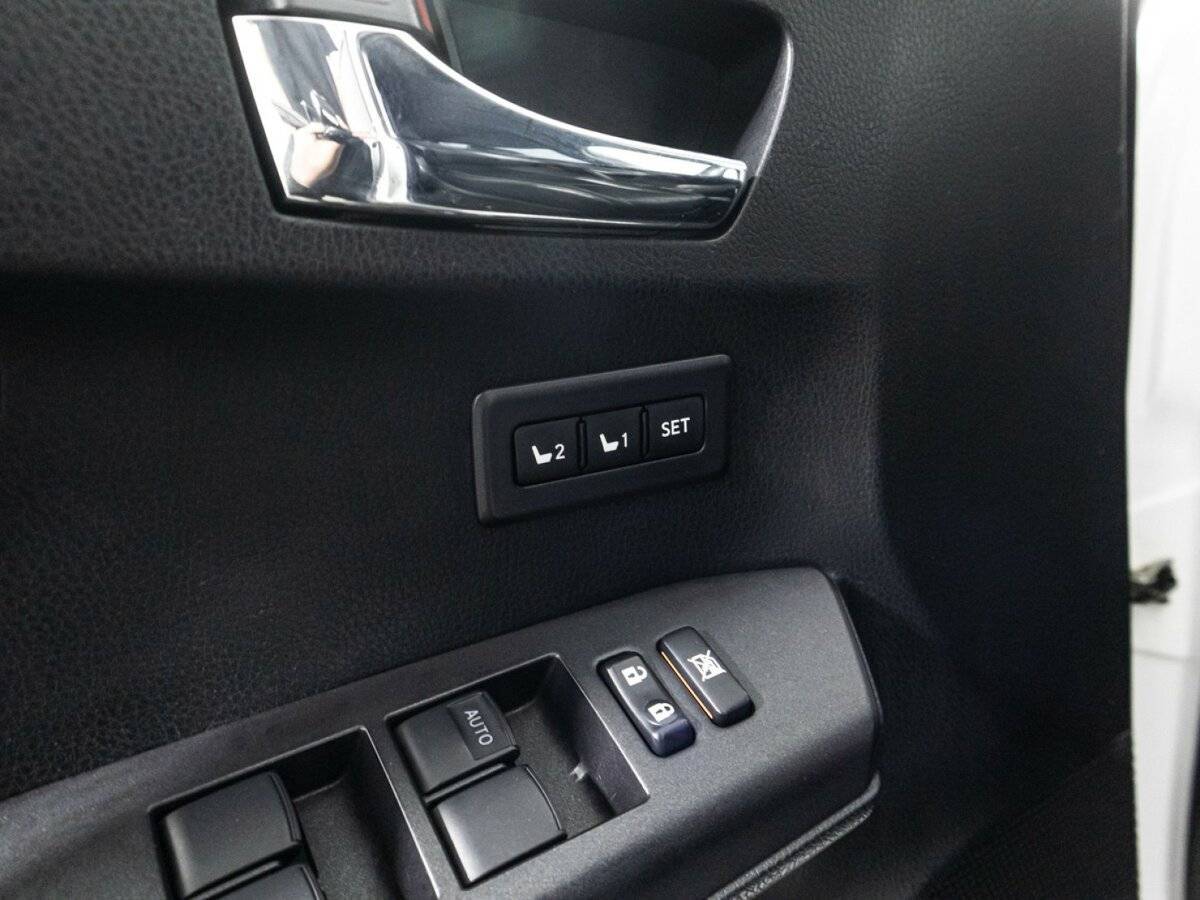 Toyota RAV4 2018 года с пробегом. Фото: #17