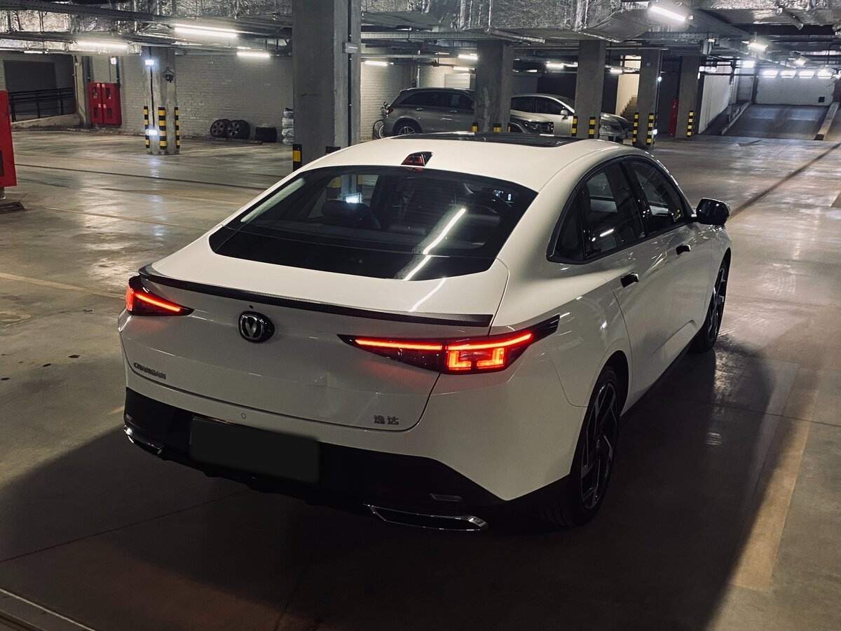 Changan Lamore 2023 года с пробегом. Фото: #4