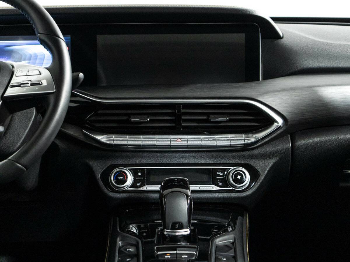 FAW Bestune T77 2022 года с пробегом. Фото: #13