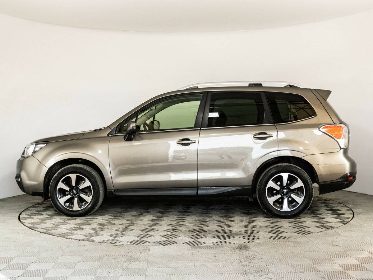 Subaru Forester 2017 года с пробегом. Фото: #7