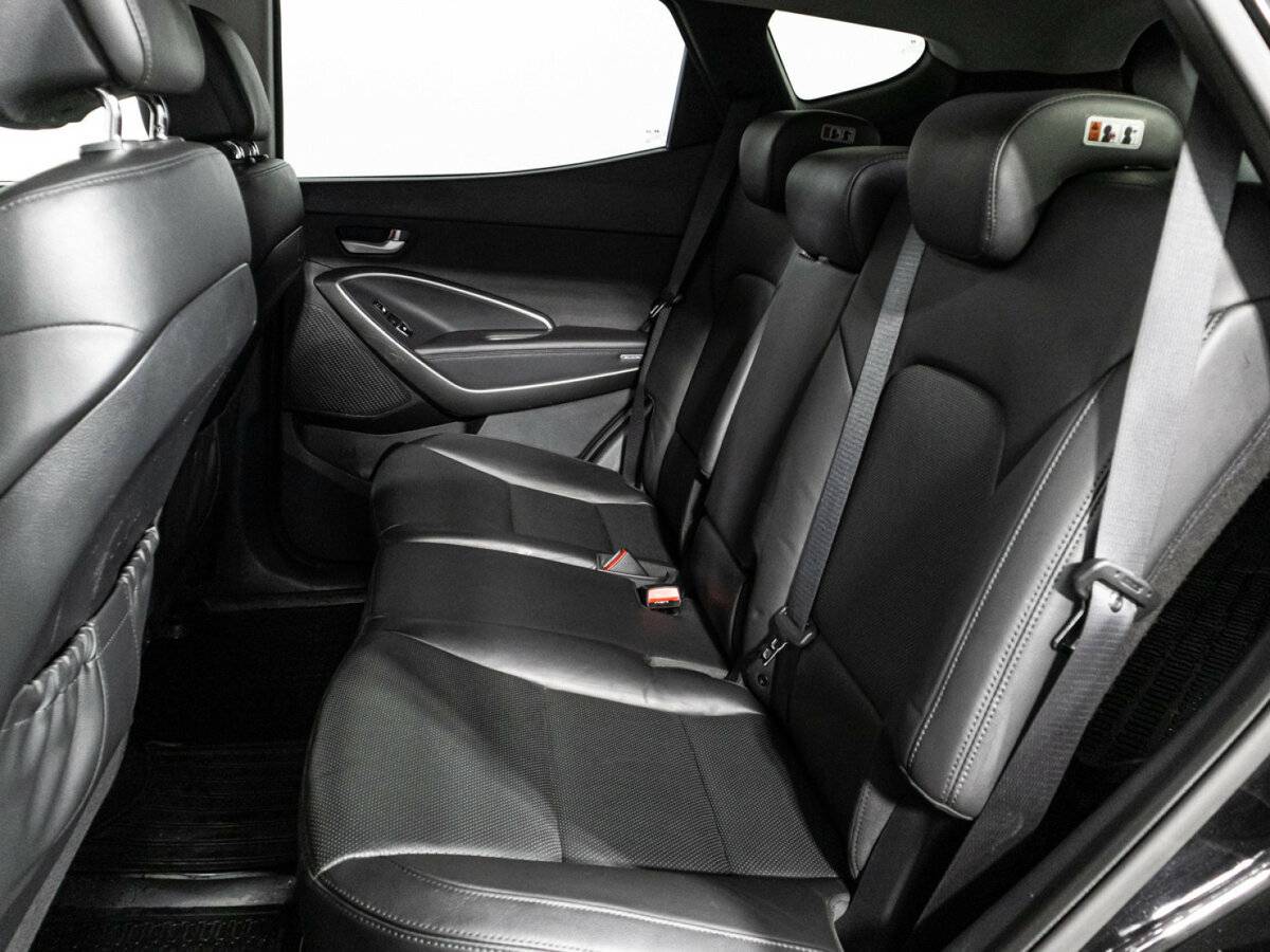 Hyundai Santa Fe 2017 года с пробегом. Фото: #9