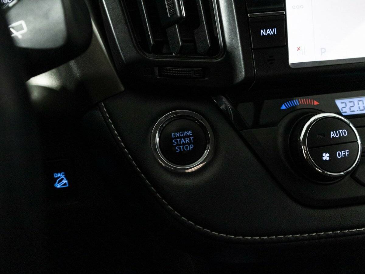 Toyota RAV4 2018 года с пробегом. Фото: #21