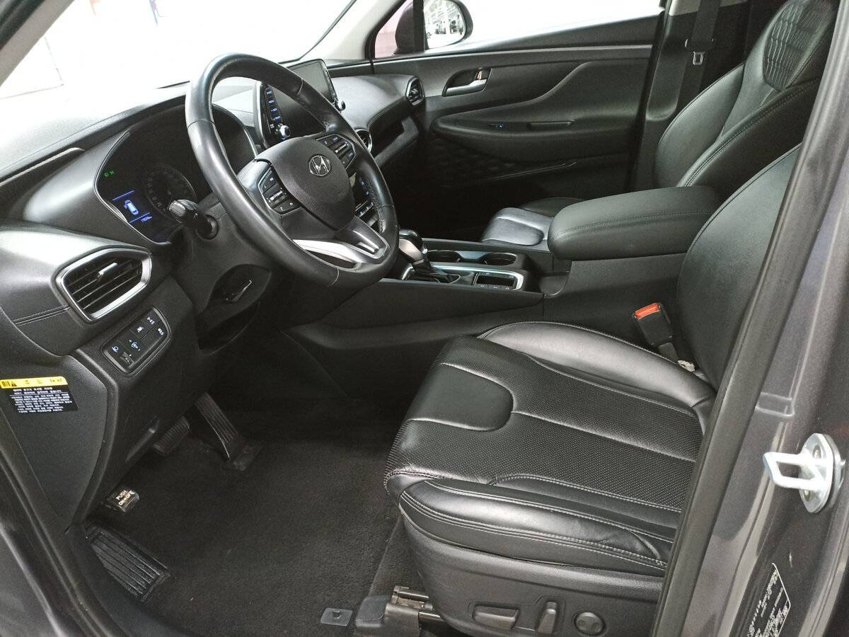 Hyundai Santa Fe 2019 года с пробегом. Фото: #15