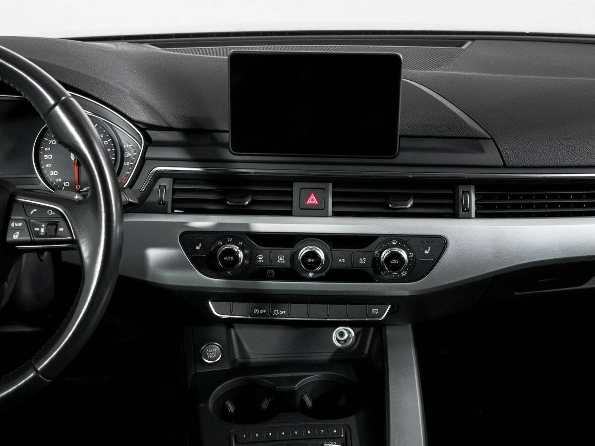 Audi A4 2017 года с пробегом. Фото: #12