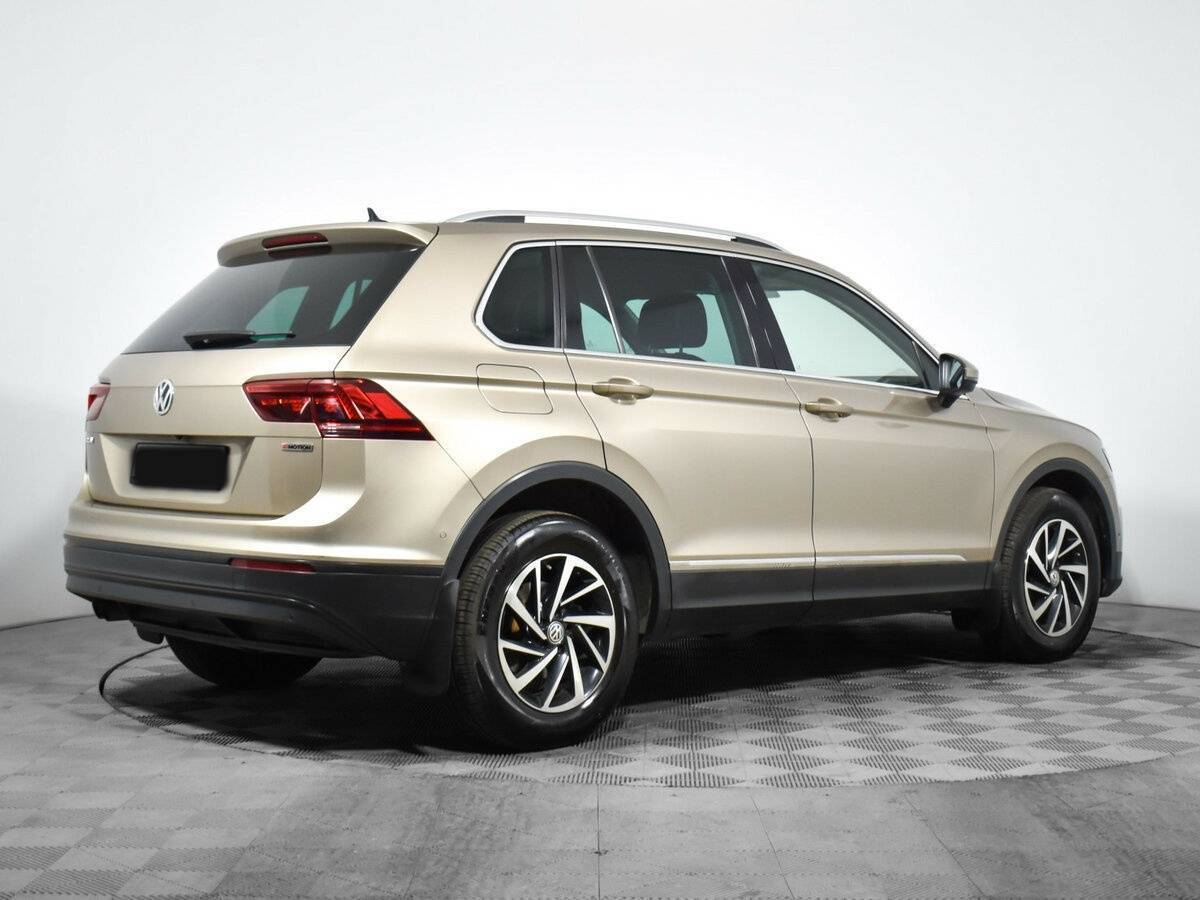 Volkswagen Tiguan 2018 года с пробегом. Фото: #4