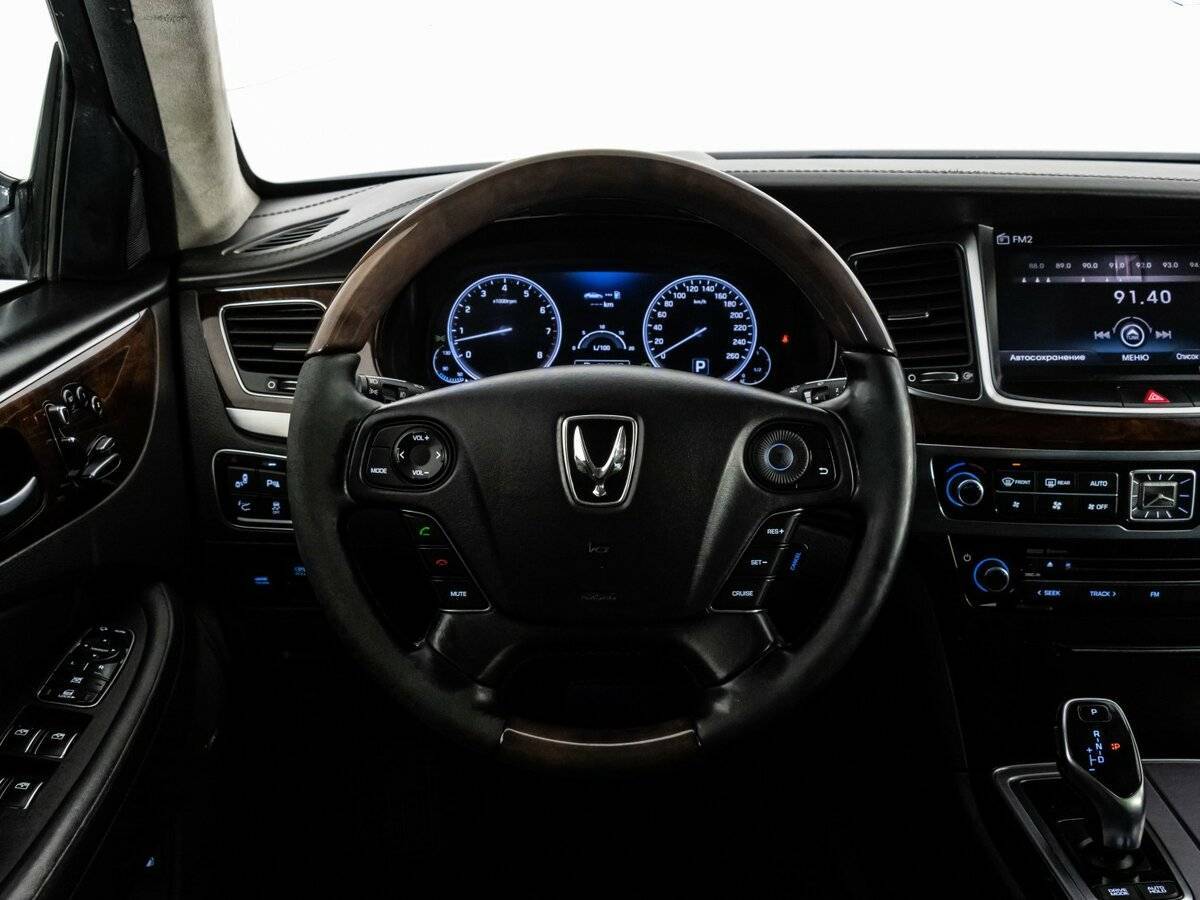 Hyundai Equus 2015 года с пробегом. Фото: #10