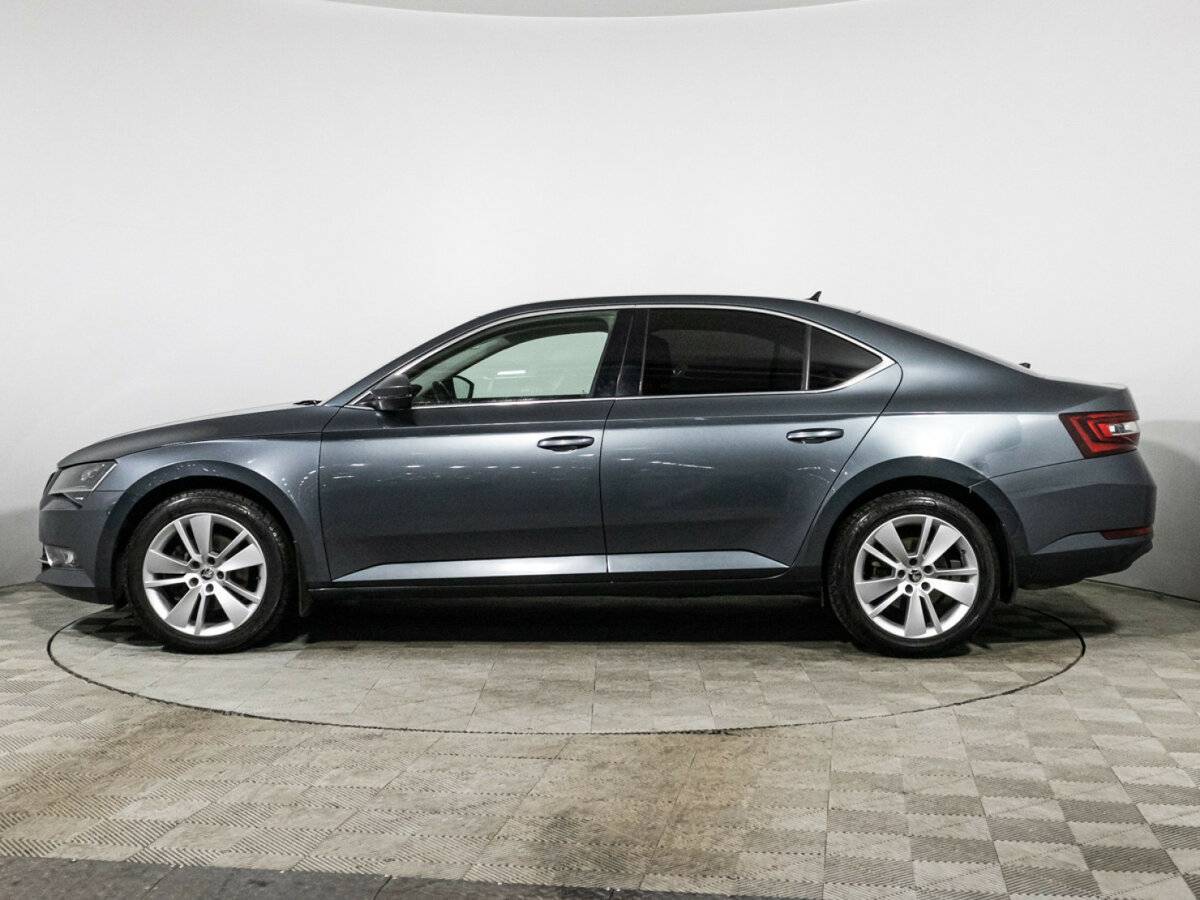Skoda Superb 2018 года с пробегом. Фото: #7