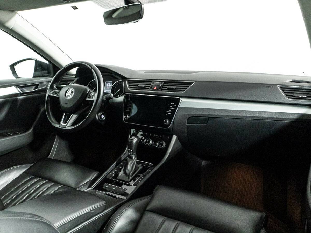Skoda Superb 2018 года с пробегом. Фото: #8