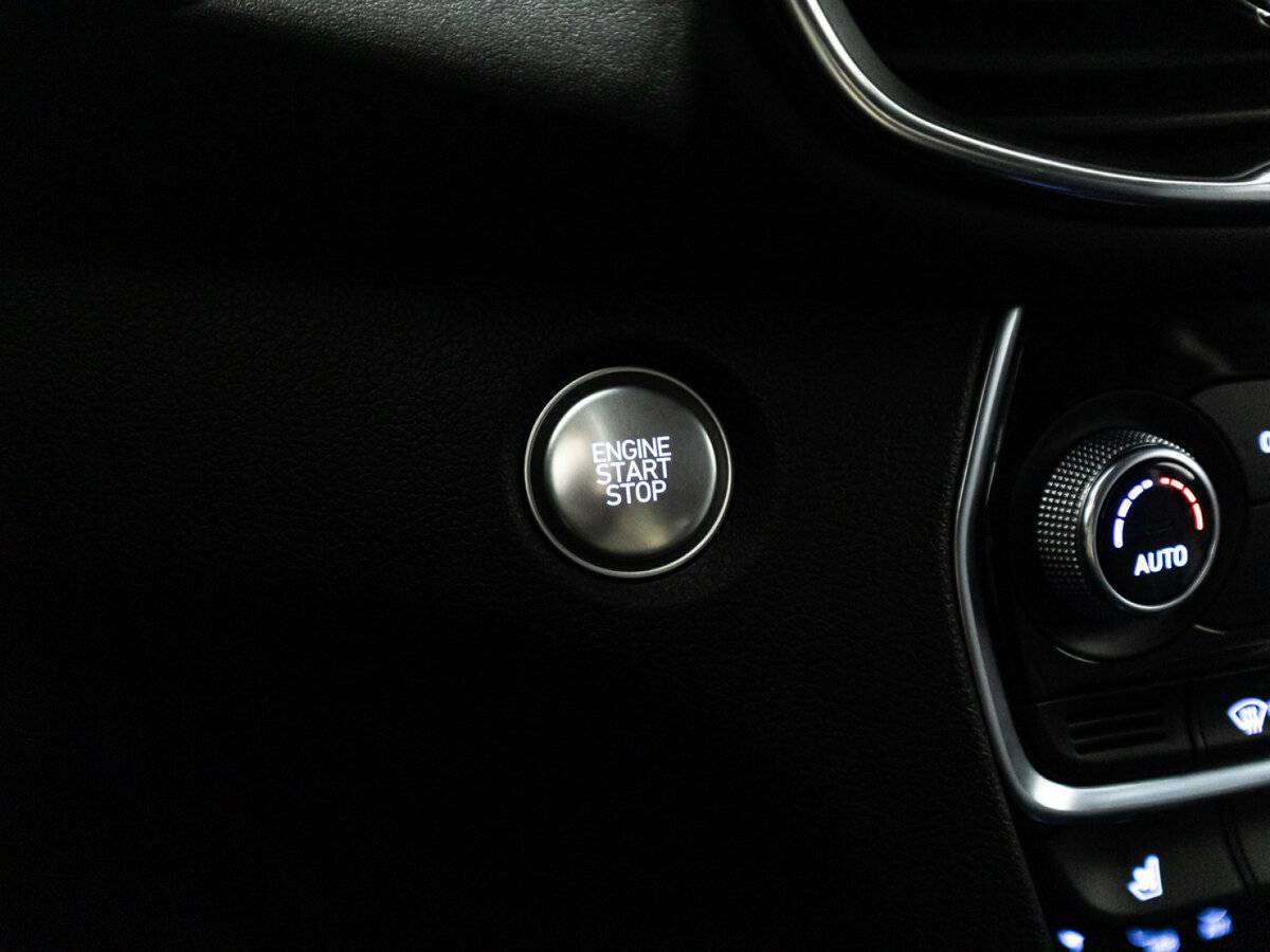 Hyundai Santa Fe 2019 года с пробегом. Фото: #22