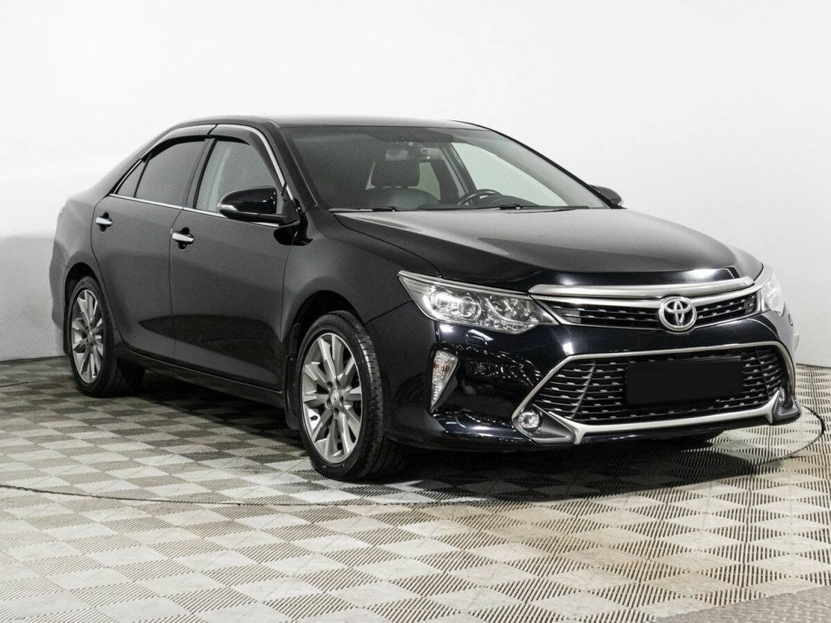 Toyota Camry 2017 года с пробегом. Фото: #2