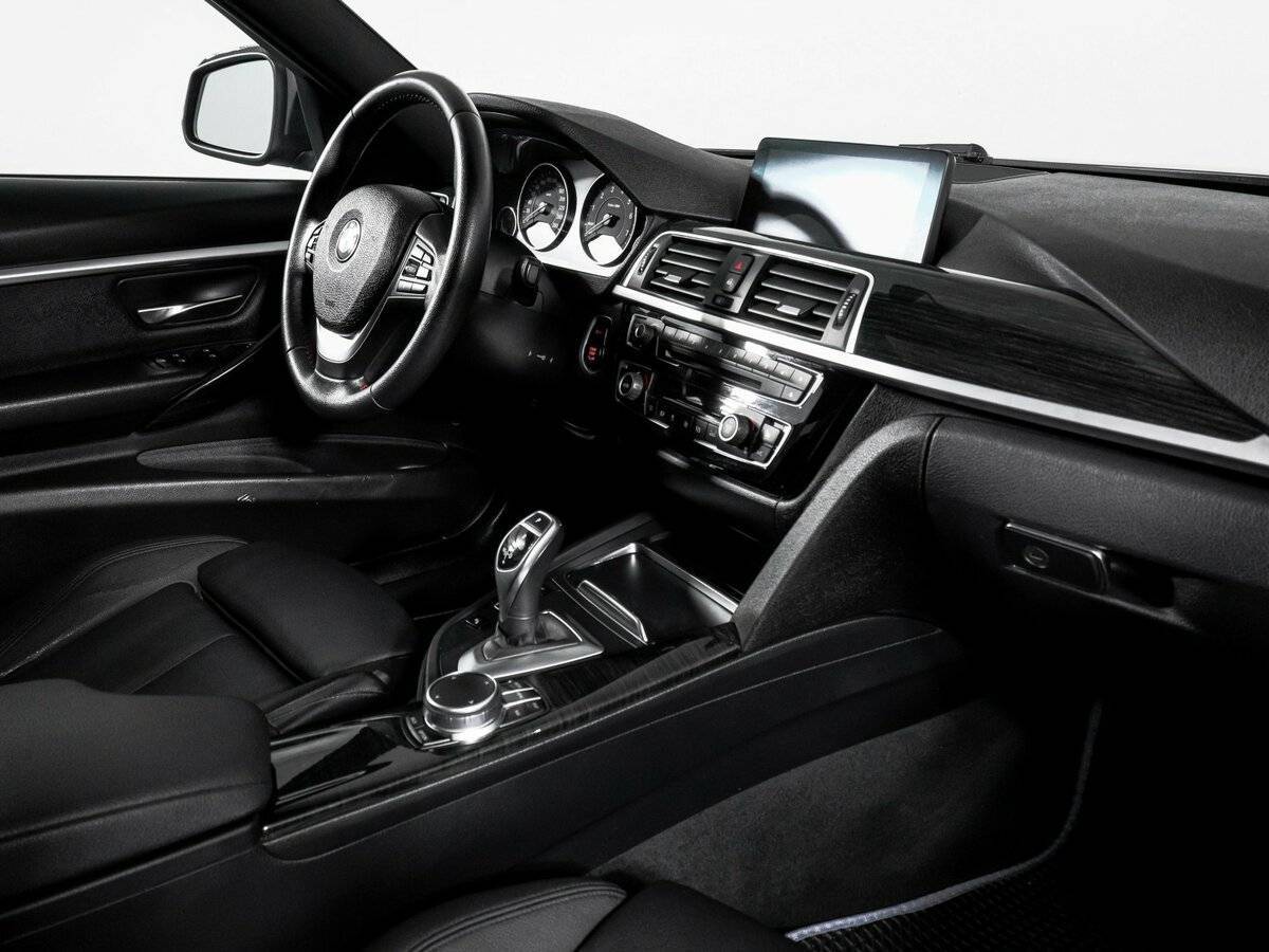 BMW 3 серии 2017 года с пробегом. Фото: #8