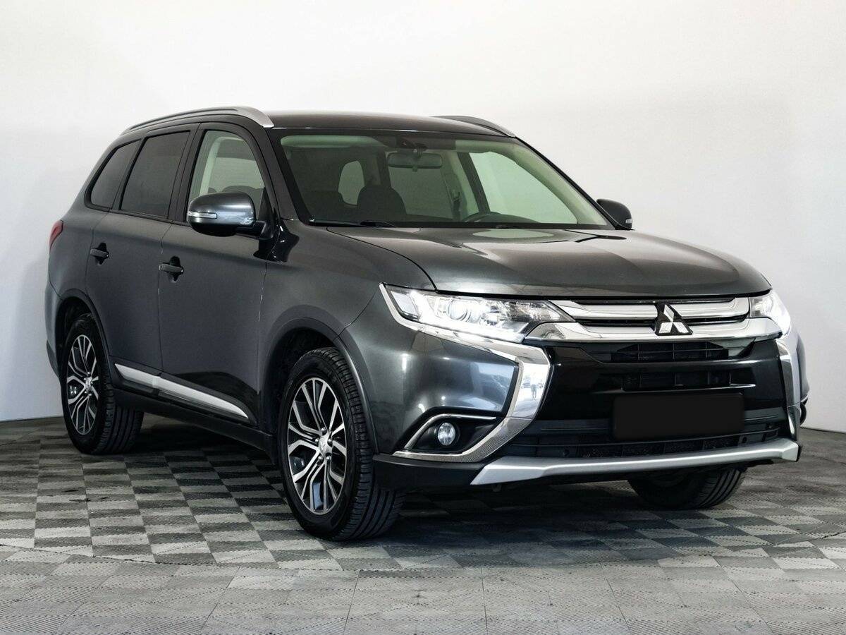 Mitsubishi Outlander 2018 года с пробегом. Фото: #2