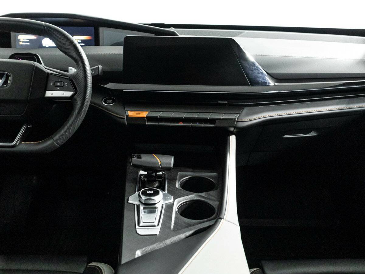 Changan UNI-V 2023 года с пробегом. Фото: #13